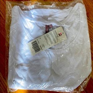 Women’s sweaty Betty training over T shirt